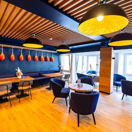 The Oceans Hotel 3*