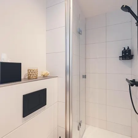 The Oceans 酒店